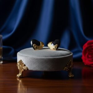 Noir Amour Marbled Heart Studs – Vintage-Inspired Black and Gold Enameled Statement Earrings