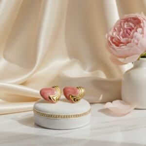 Marbled Amour Heart Studs ? Vintage-Inspired Peach Enameled Earrings